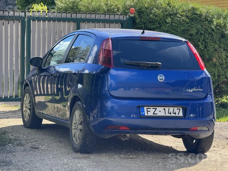 Fiat Punto 2006 photo 2