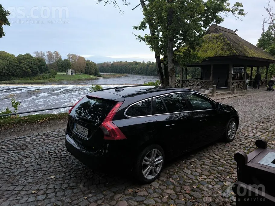 Volvo V60 2011 photo 4