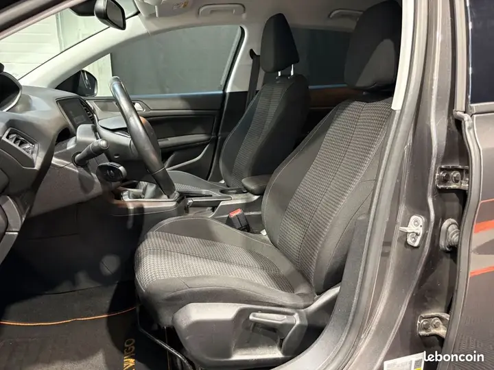 Peugeot 308 2020 photo 5