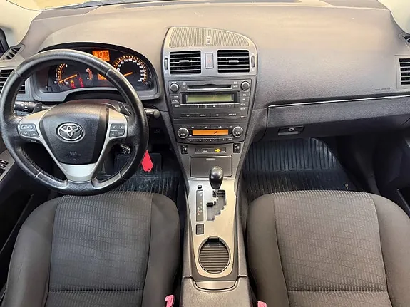 Toyota Avensis 2009 photo 2
