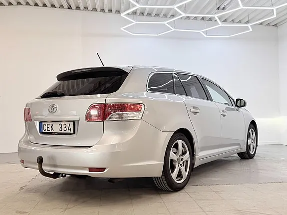 Toyota Avensis 2009 photo 5