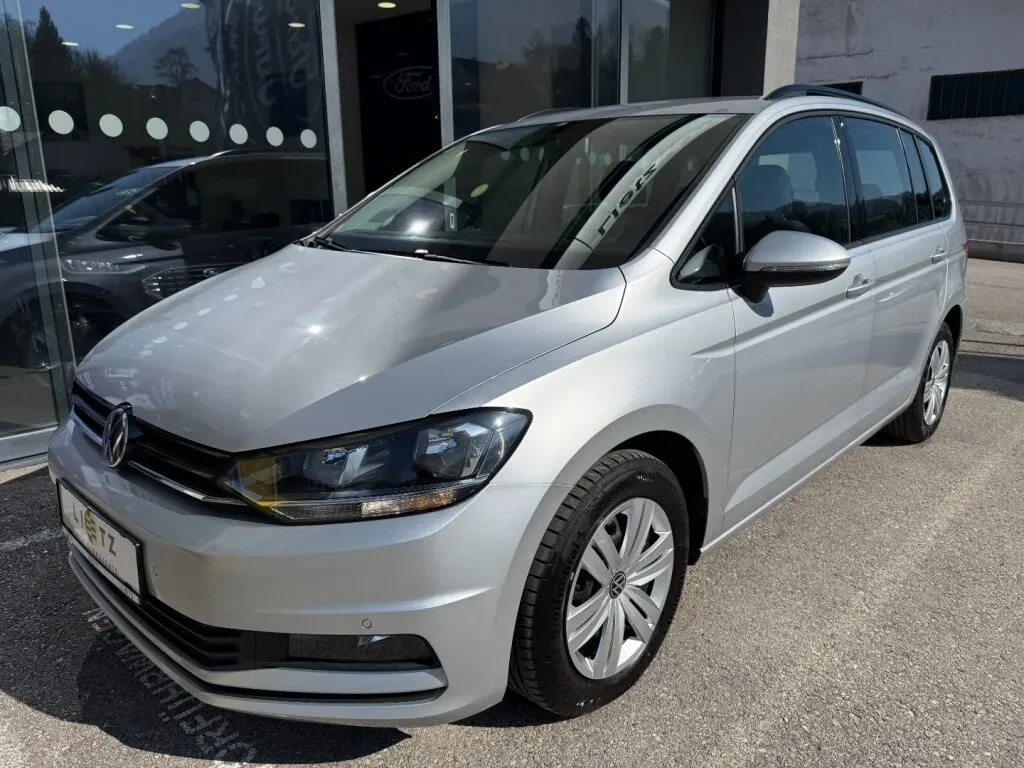 Volkswagen Touran 2021 photo 3