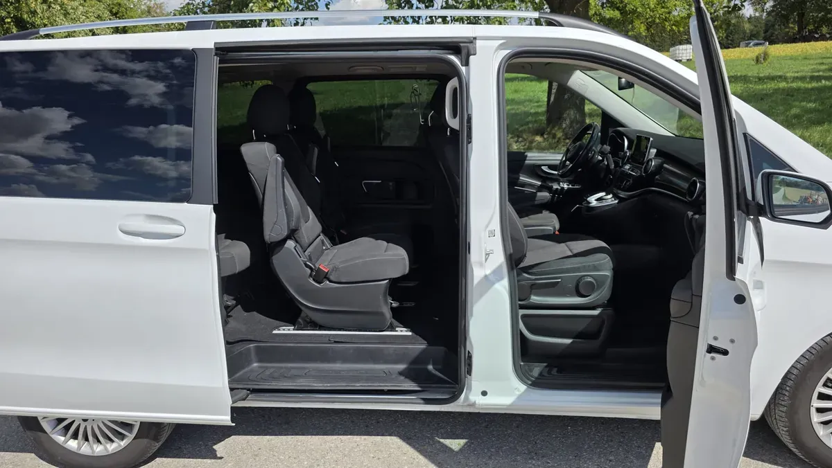 Mercedes-Benz V-Class 2016 photo 3