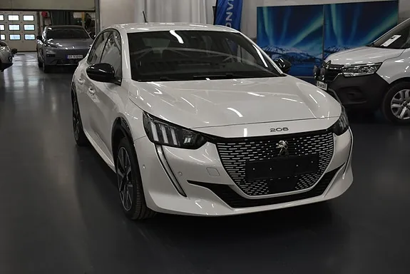 Peugeot 208 2022 photo 2
