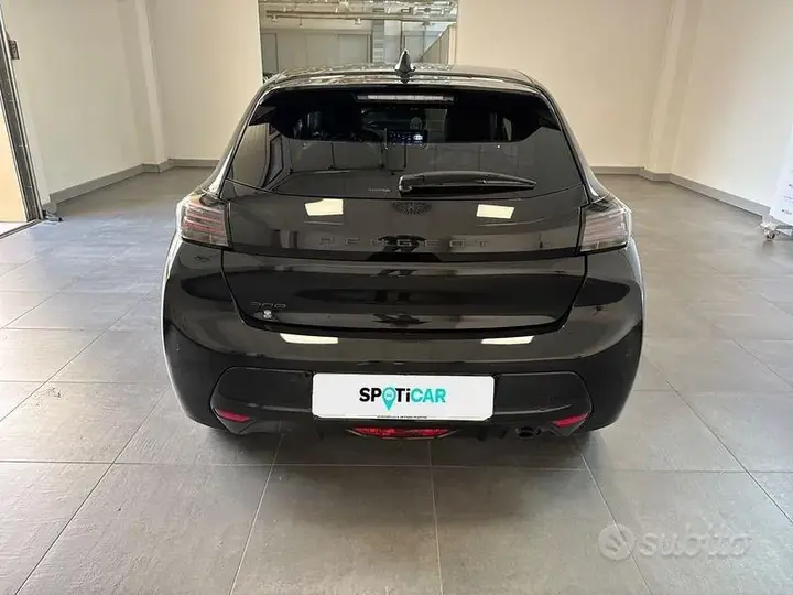Peugeot 208 2024 photo 4