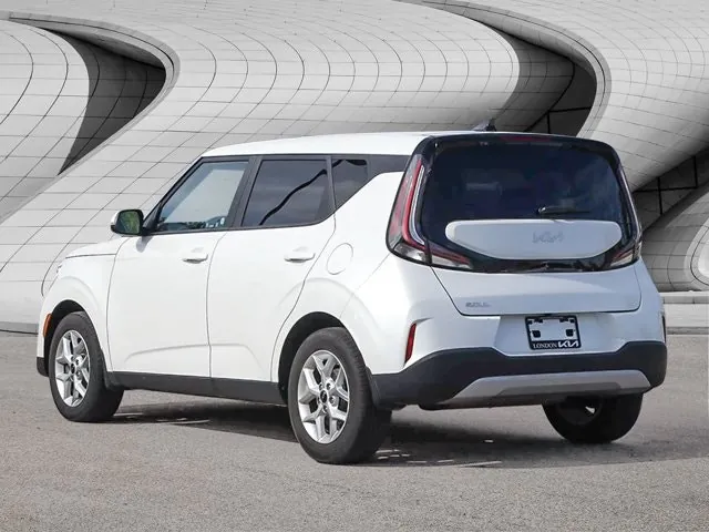 Kia Soul 2024 photo 3
