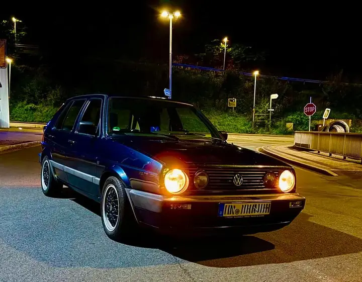 Volkswagen Golf 2