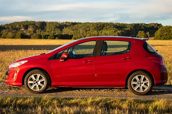 Peugeot 308 2008 photo 4