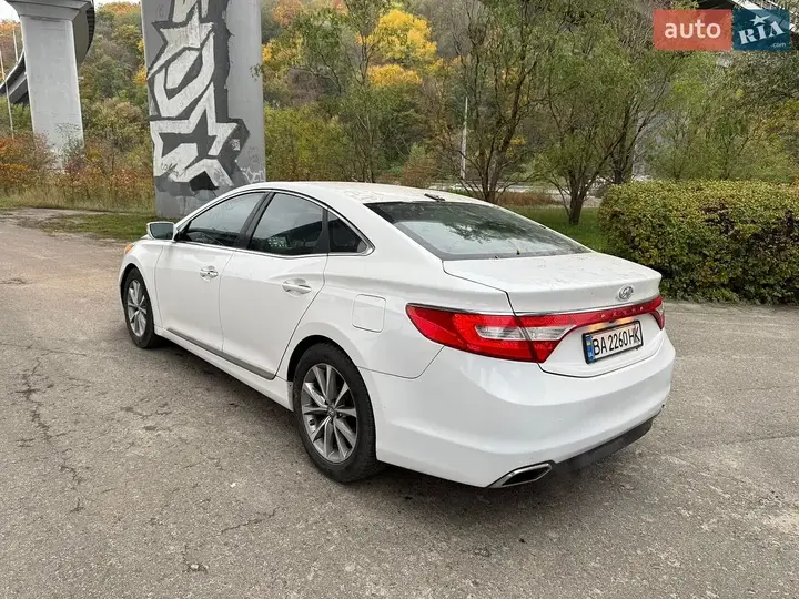 Hyundai Azera 2015 photo 3