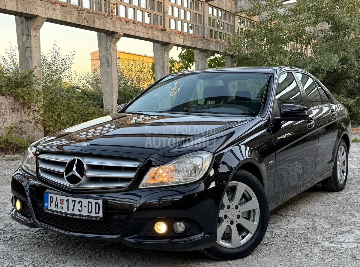 Mercedes-Benz C 180