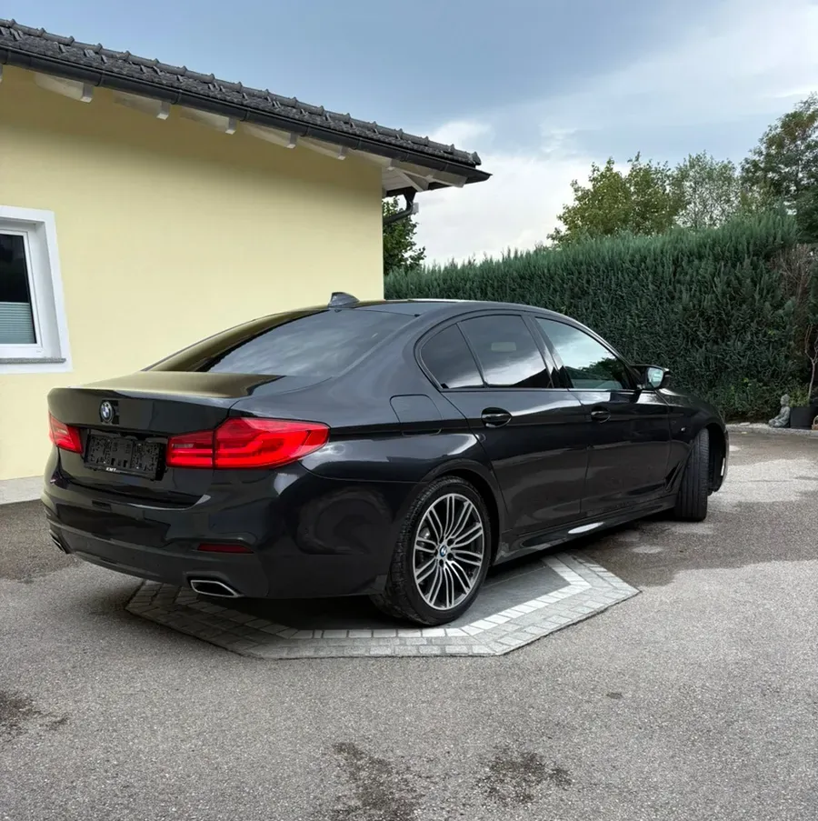 BMW 5 Series 2019 photo 3