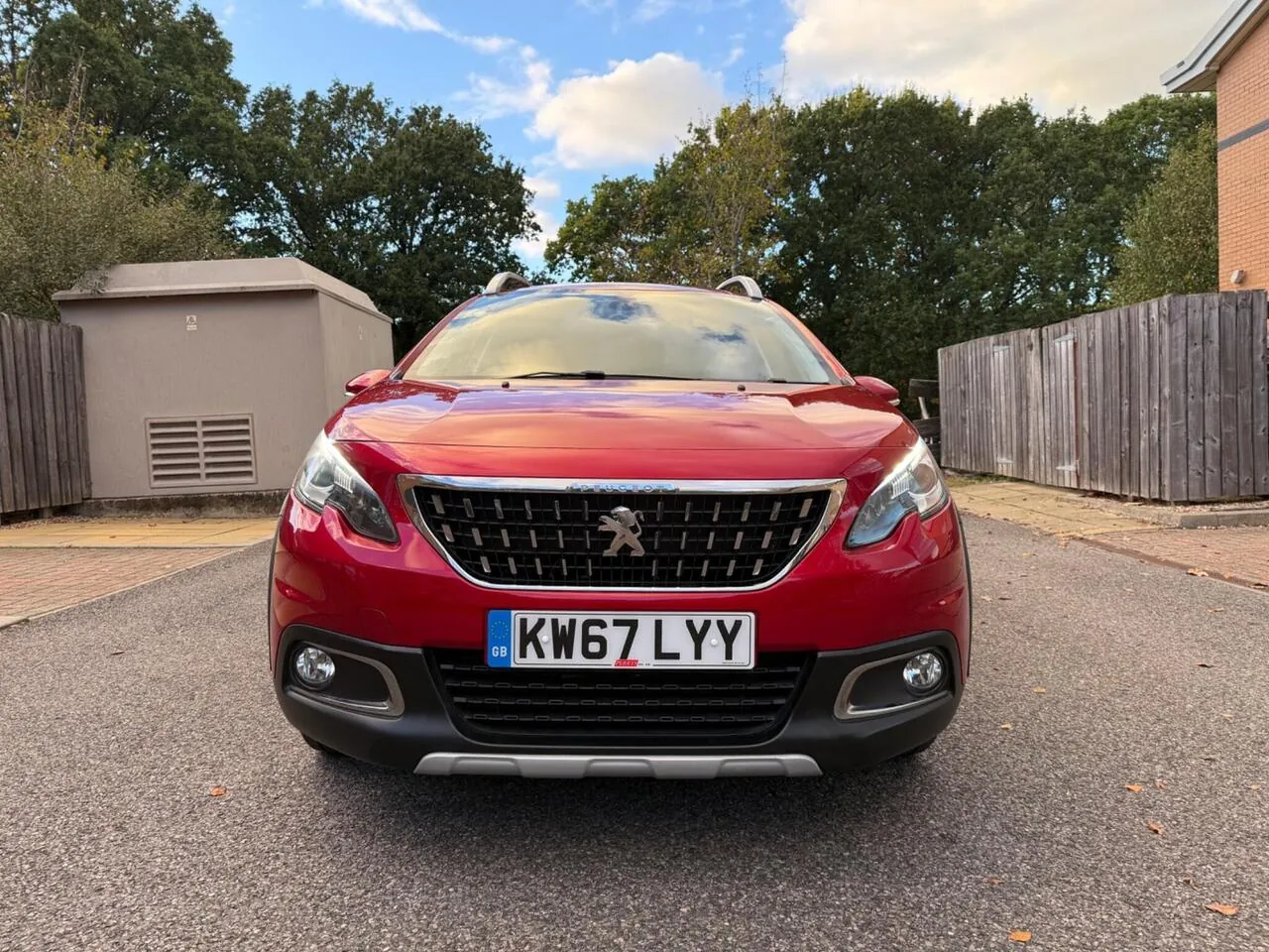 Peugeot 2008 2017 photo 2