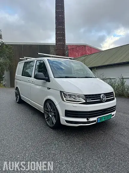 Volkswagen Transporter 2019 photo 2