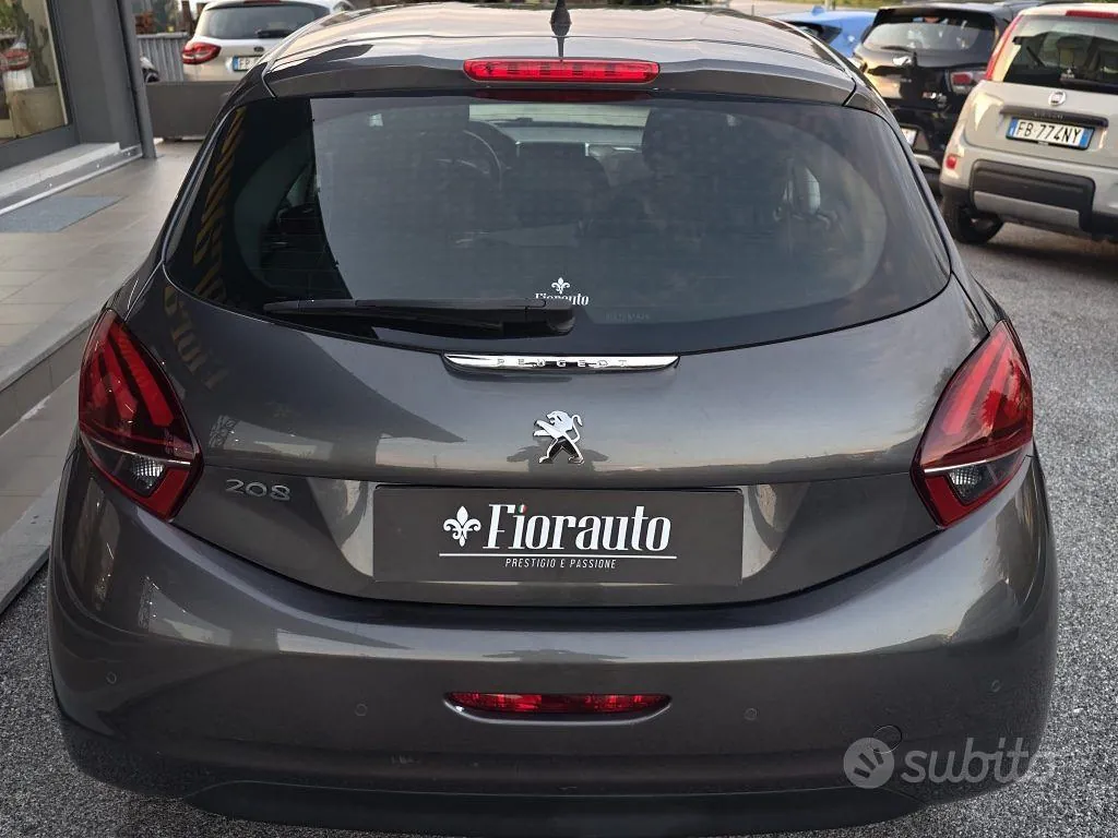 Peugeot 208 2019 photo 4