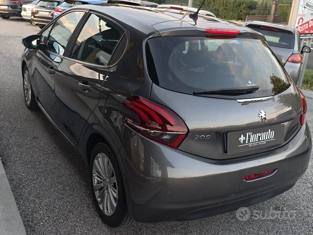 Peugeot 208 2019 photo 5