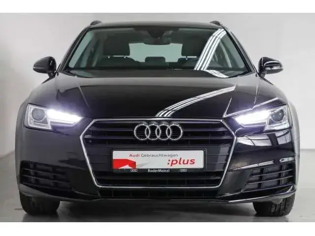 Audi A4 2019 photo 2