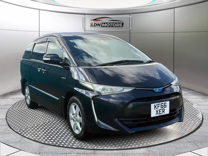 Toyota Estima 2026 photo 4