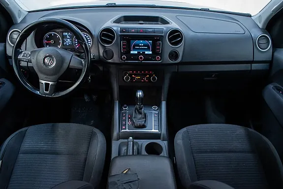Volkswagen Amarok 2013 photo 2