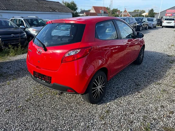 Mazda 2 2008 photo 5
