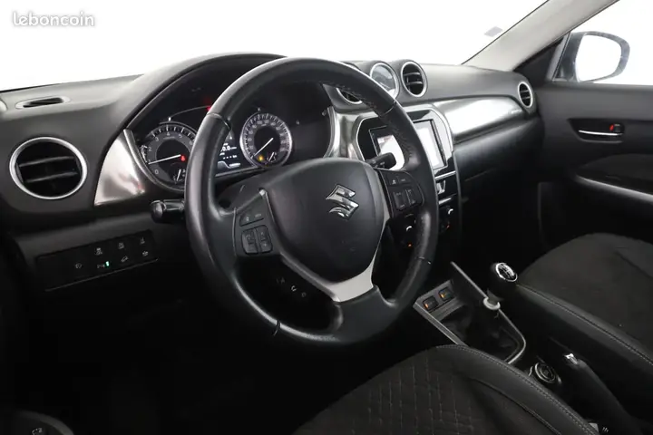 Suzuki Vitara 2021 photo 5