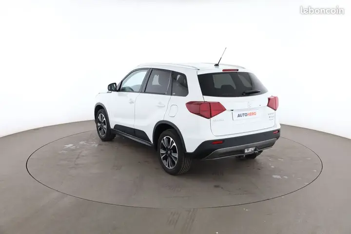 Suzuki Vitara 2021 photo 2