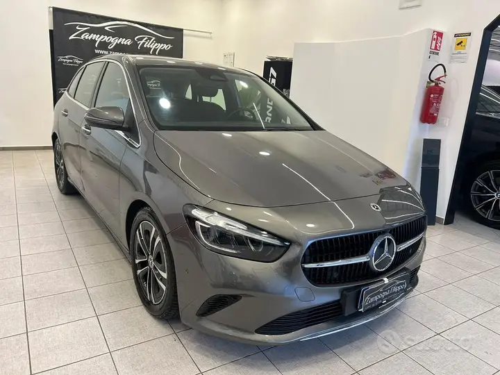 Mercedes-Benz B 180D 2023 photo 4