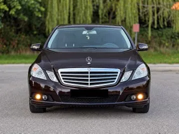 Mercedes-Benz E-Class 2010 photo 3