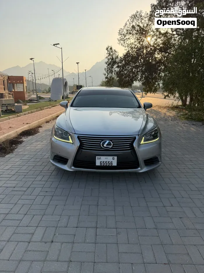 Lexus Ls 2015 photo 2