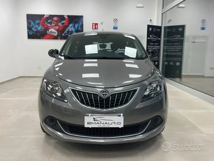 Lancia Ypsilon 2021 photo 2