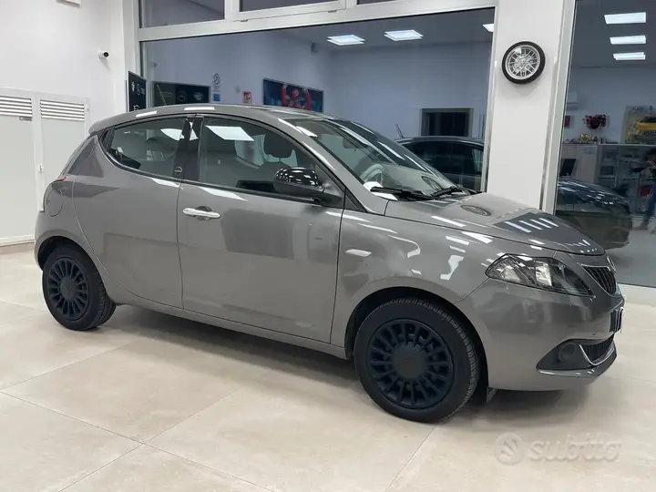 Lancia Ypsilon 2021 photo 4
