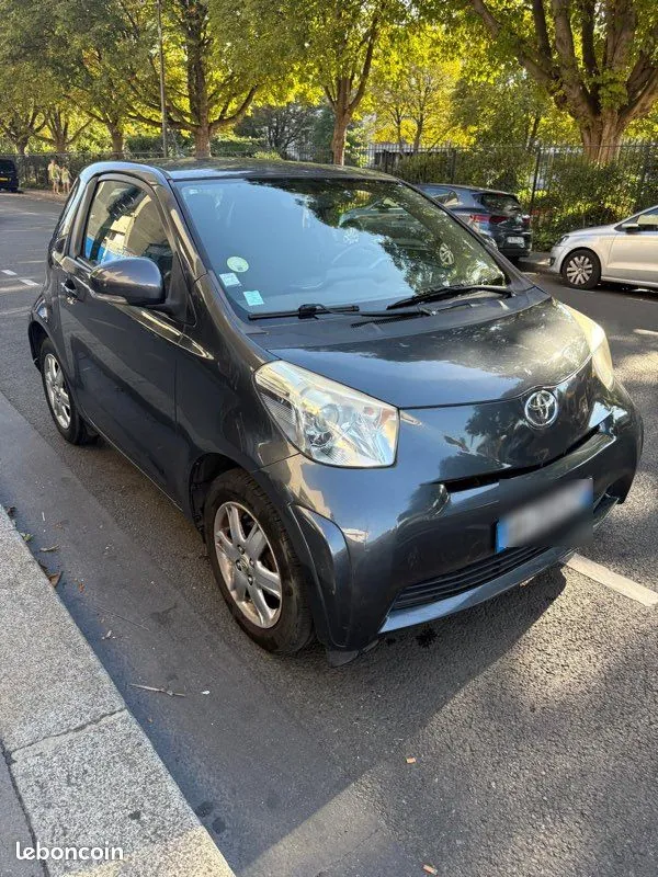 Toyota Iq 2009 photo 2