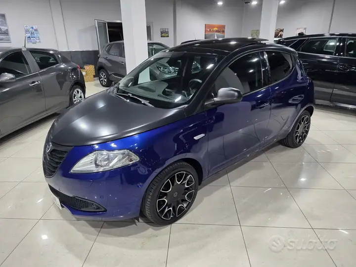 Lancia Ypsilon 2014 photo 2
