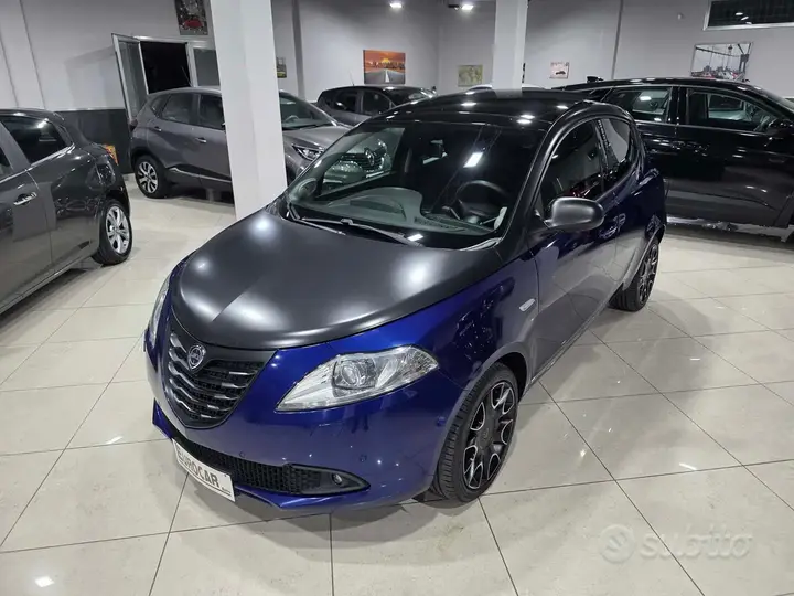 Lancia Ypsilon