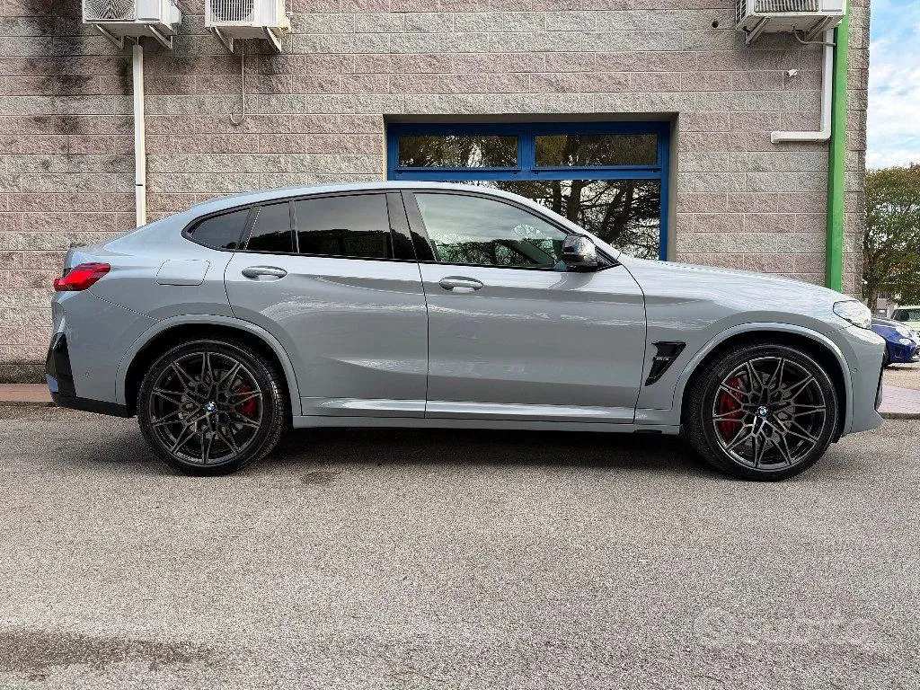 BMW X4 2022 photo 2
