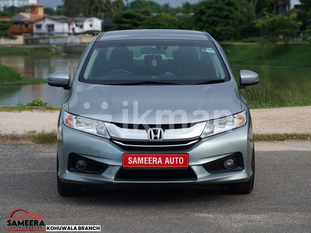 Honda Grace 2015 photo 2