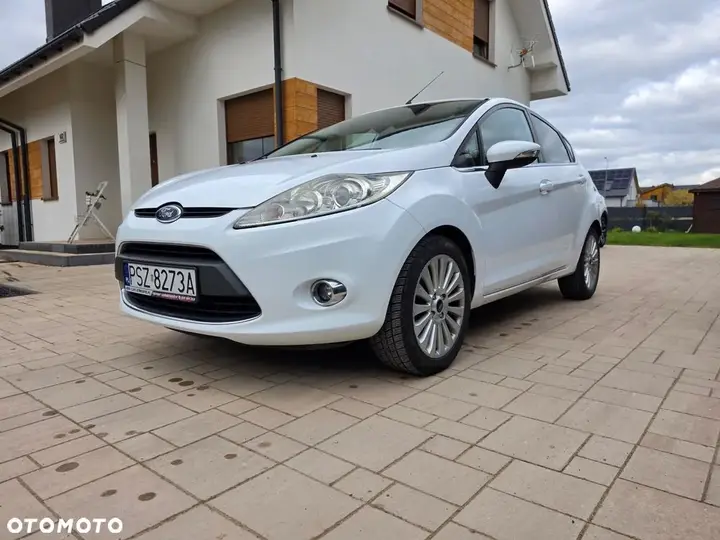 Ford Fiesta 2009 photo 4