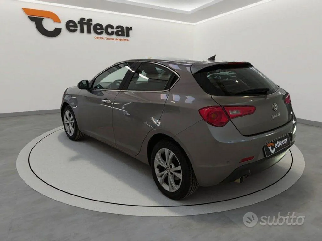 Alfa Romeo Giulietta 2014 photo 4