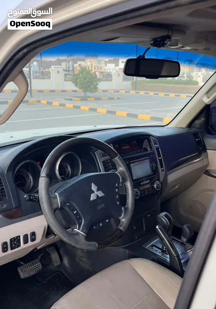Mitsubishi Pajero 2016 photo 2