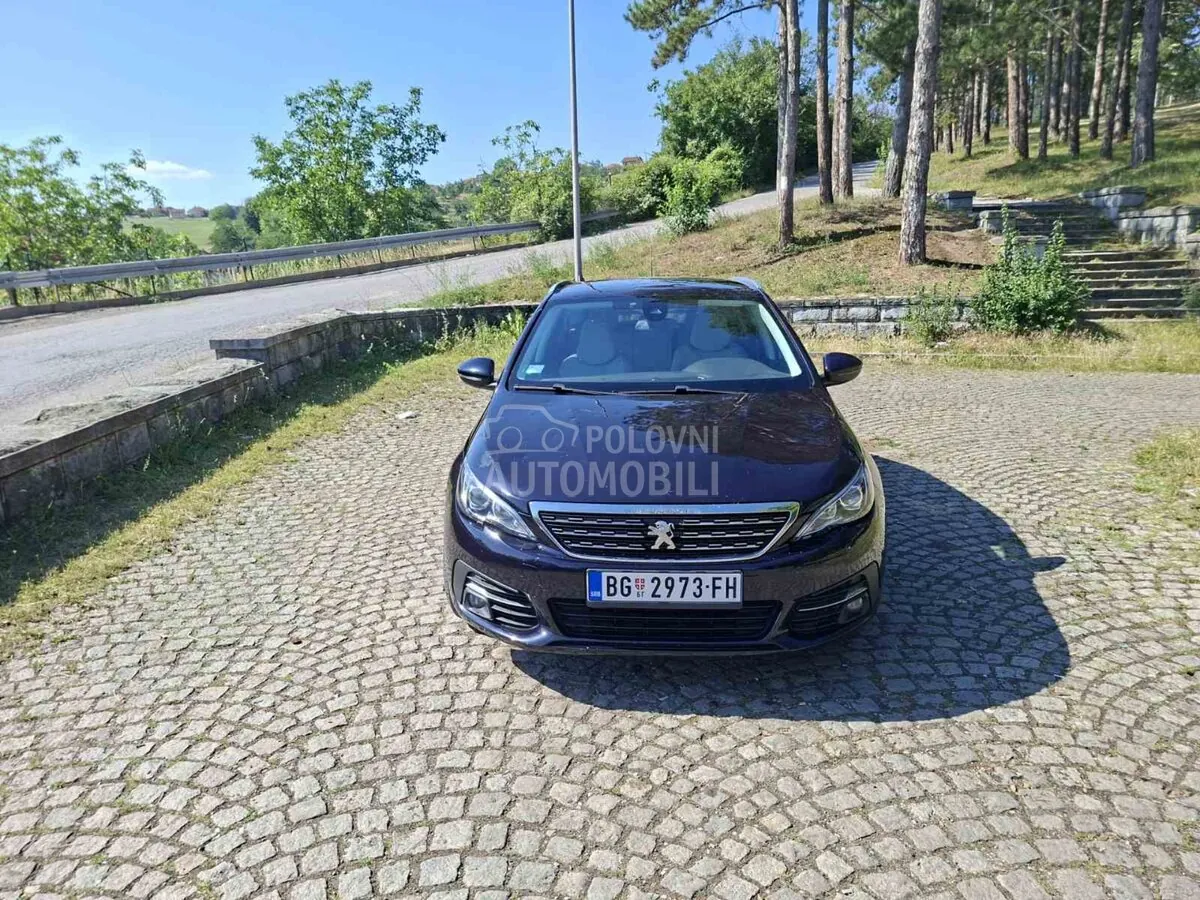 Peugeot 308 2018 photo 2