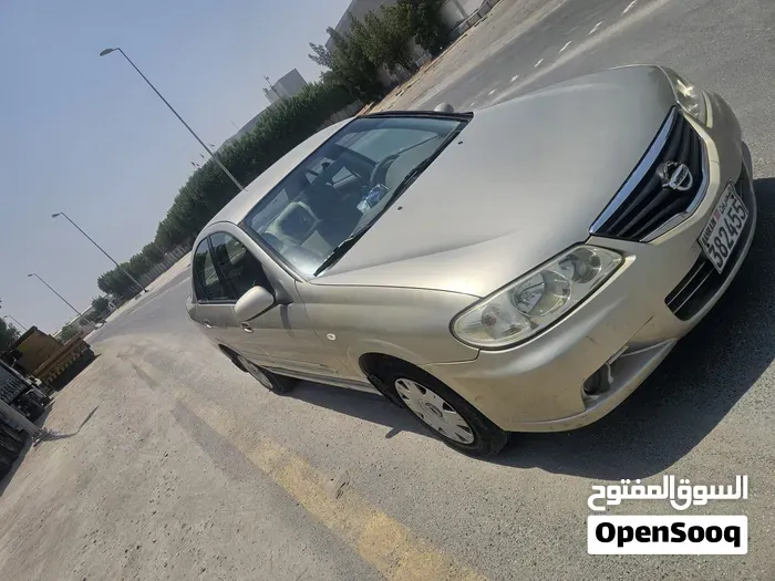 Nissan Sunny 2011 photo 5
