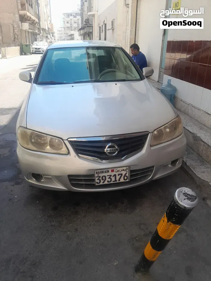 Nissan Sunny 2011 photo 3