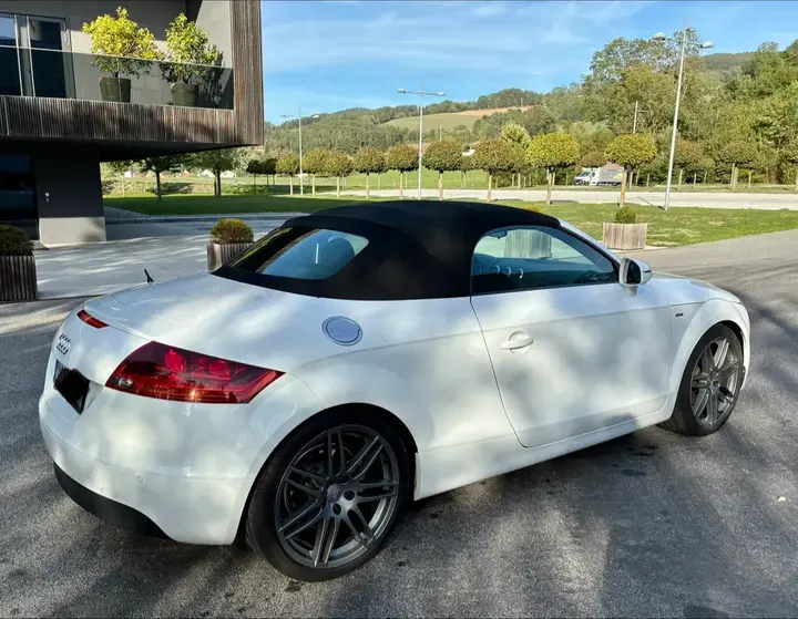 Audi Tt Roadster 2009 photo 3