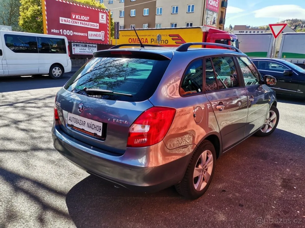 Skoda Fabia 2013 photo 5