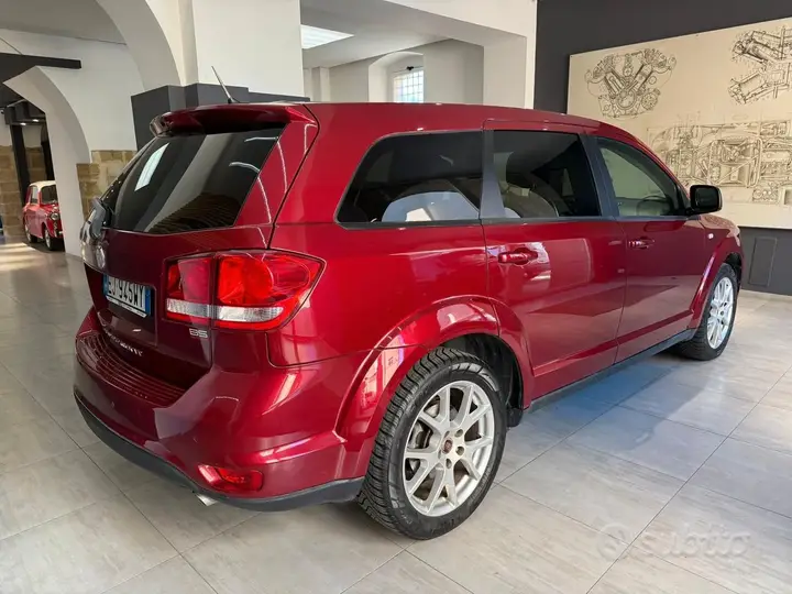 Fiat Freemont 2011 photo 4