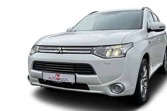 Mitsubishi Outlander 2014 photo 5