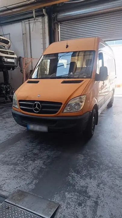 Mercedes-Benz Sprinter