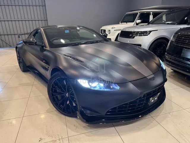 Aston Martin Vantage
