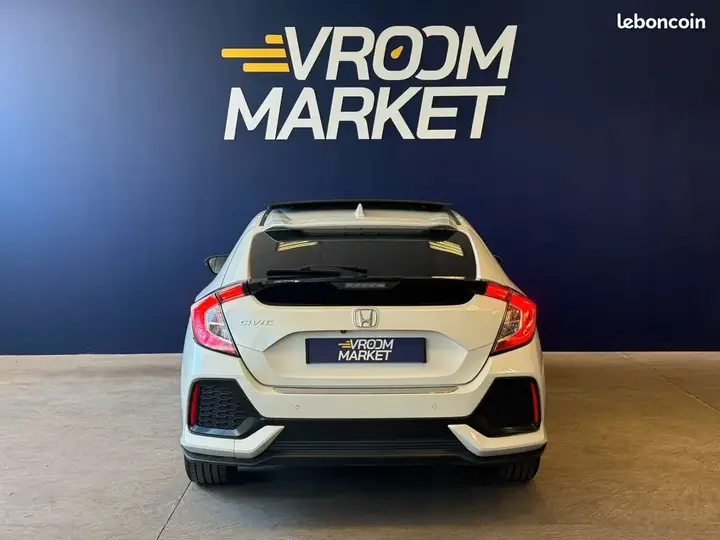 Honda Civic 2019 photo 4