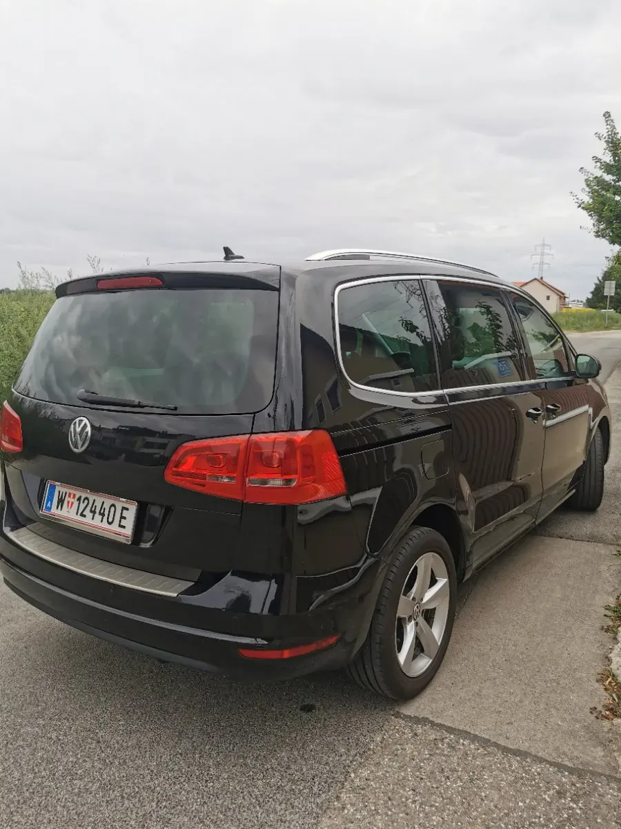 Volkswagen Sharan 2013 photo 2