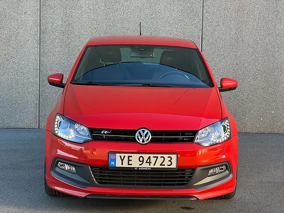 Volkswagen Polo 2014 photo 2
